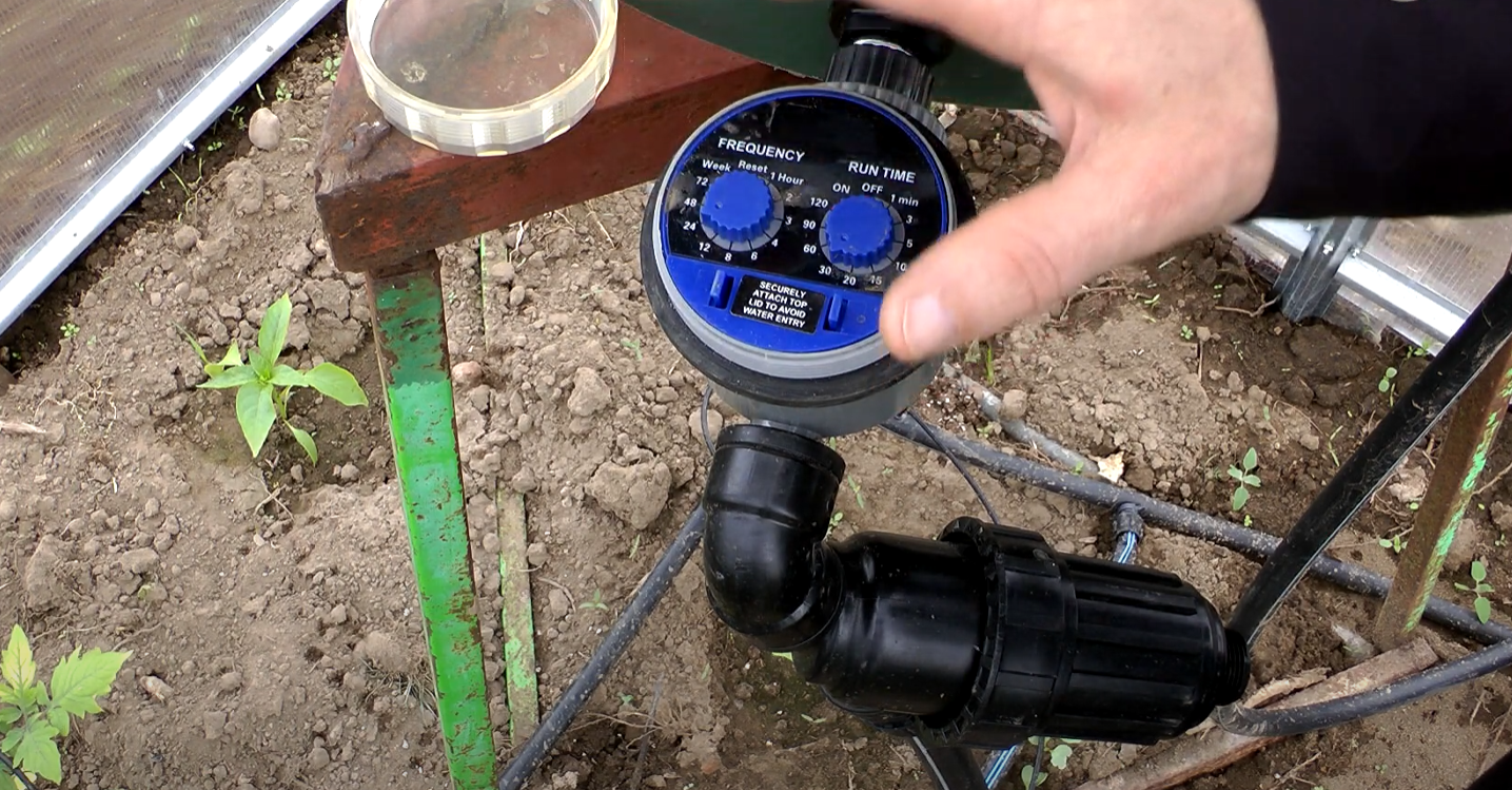 Kaip automatizuoti šiltnamio laistymą